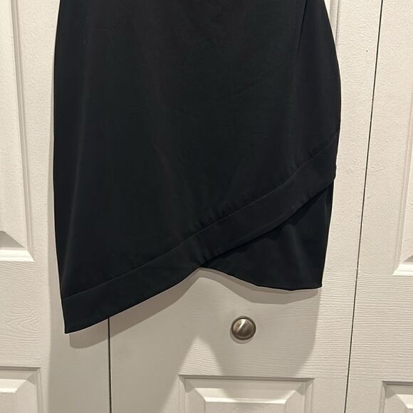 Elizabeth And James Black Dress, Size Large - Picture 3 of 13